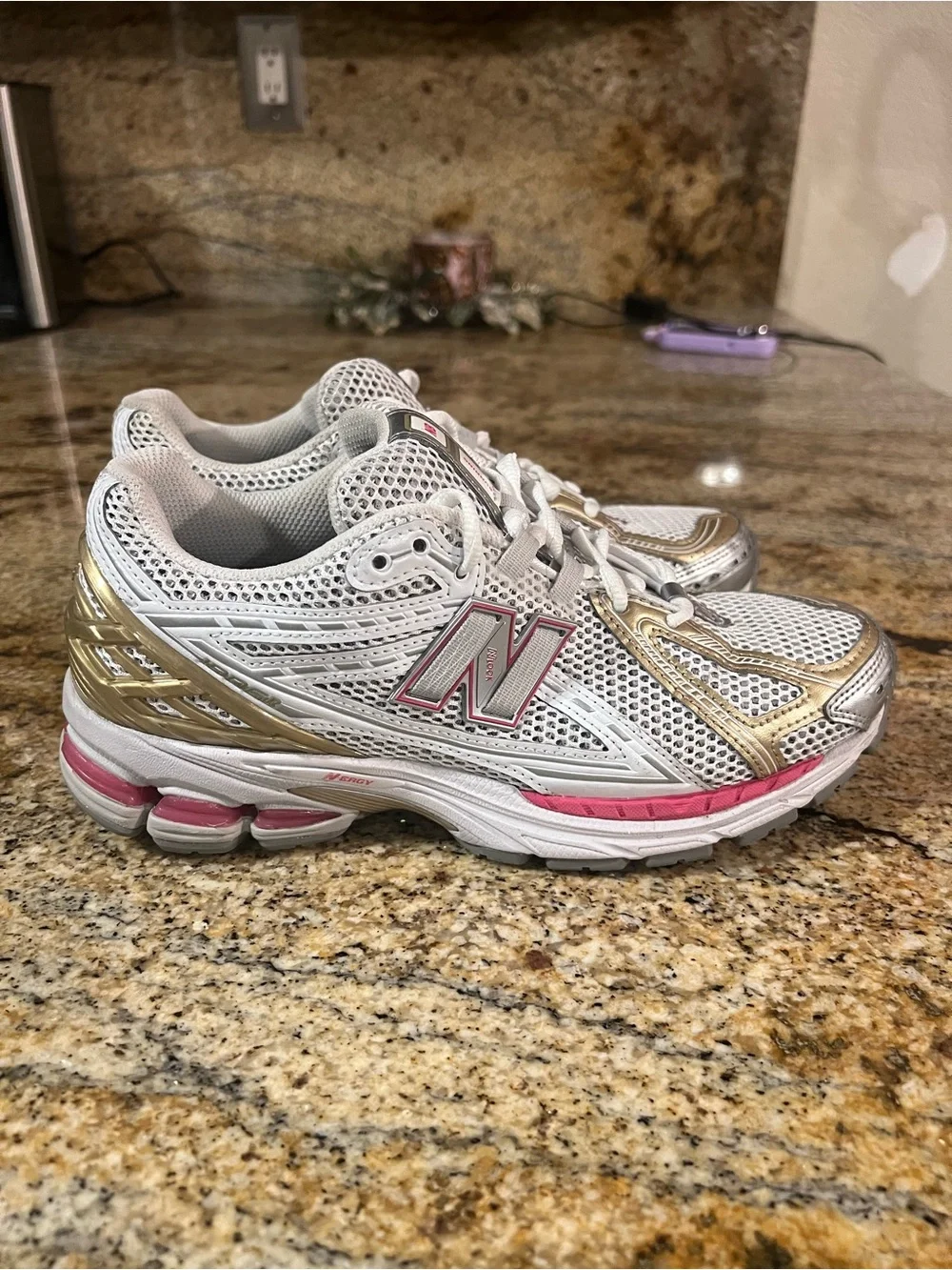 New Balance Men’s White Mesh Running Sneakers with Gold & Pink Highlights